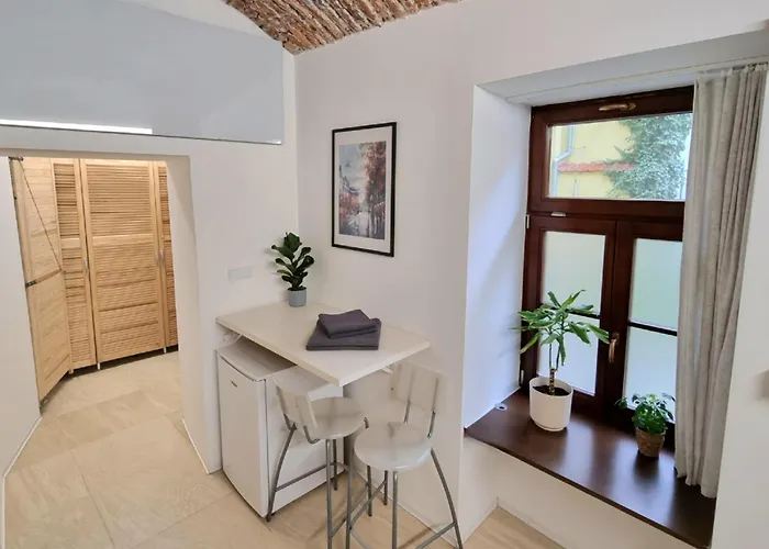 Jonas Old Town Apartman